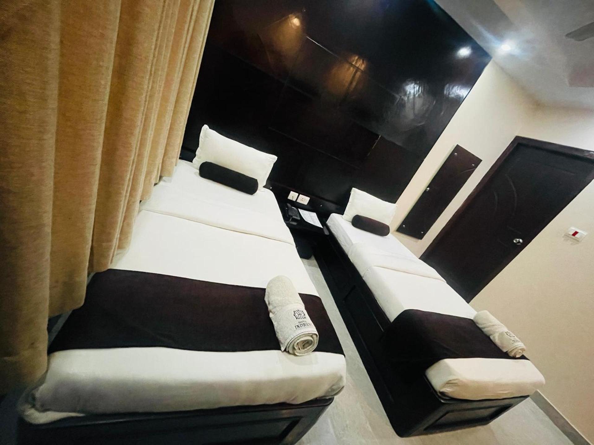 Deluxe Twin Bed