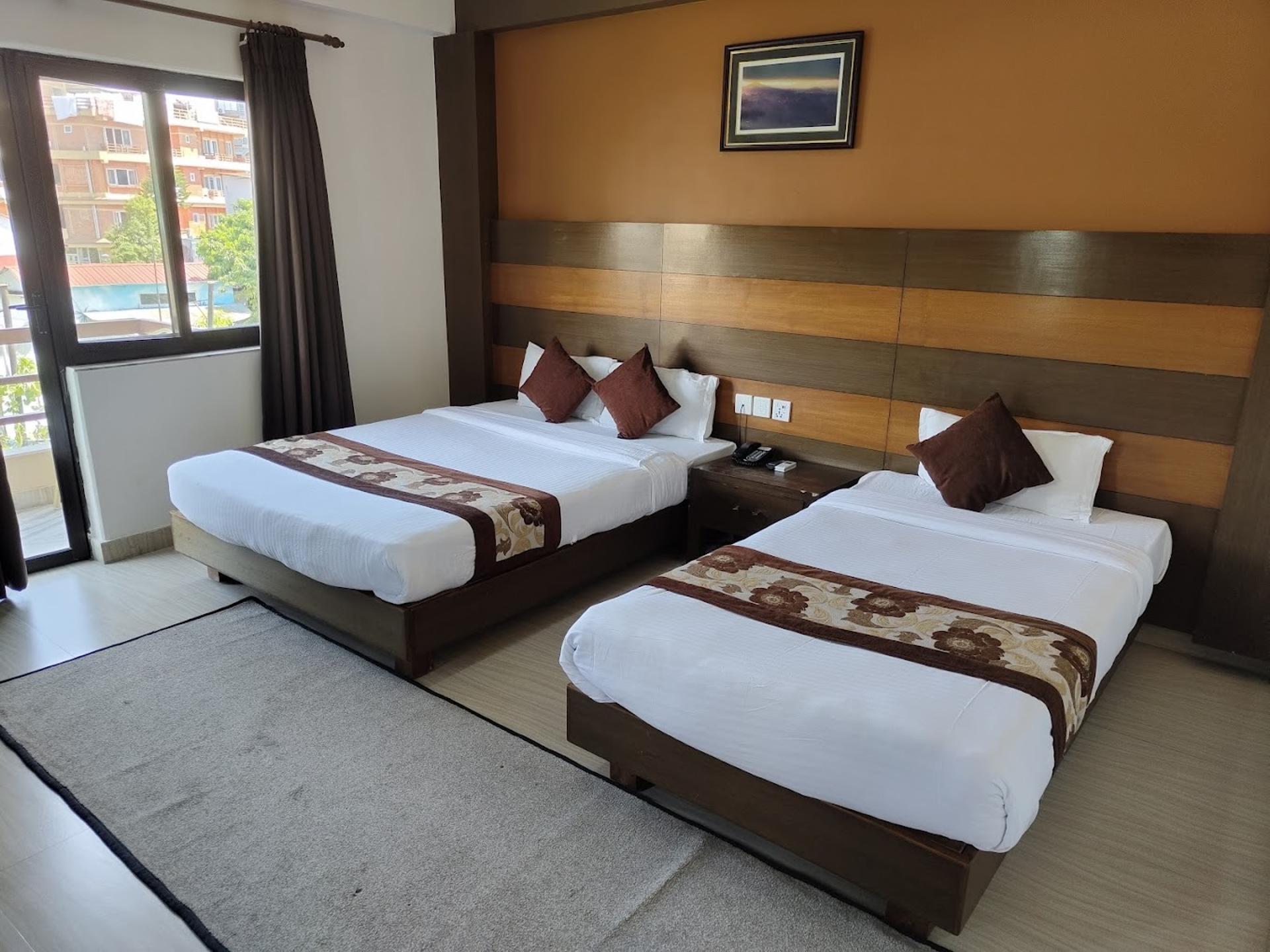 Super Deluxe Family Room
