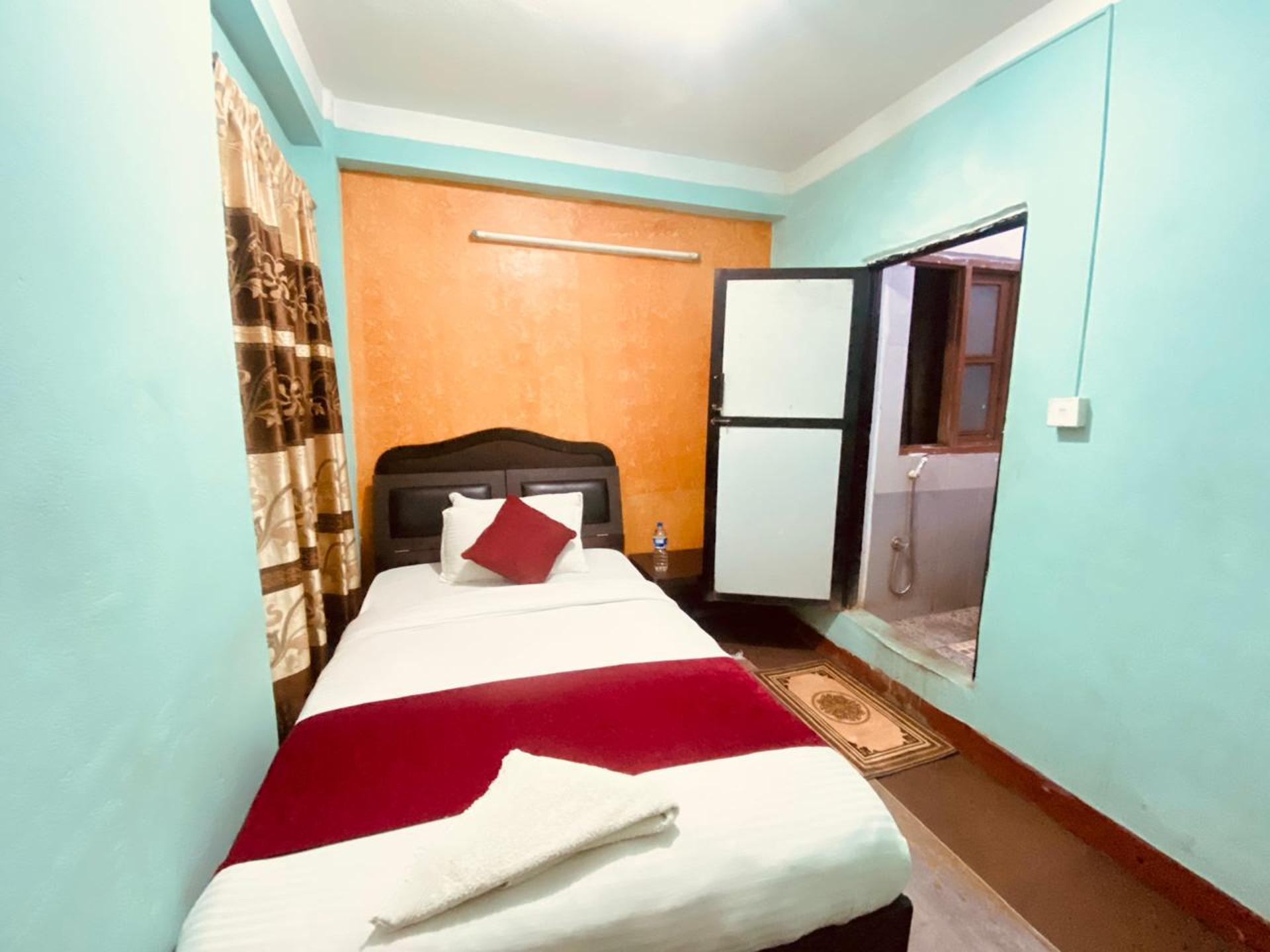 Single Room with Private Bathroom