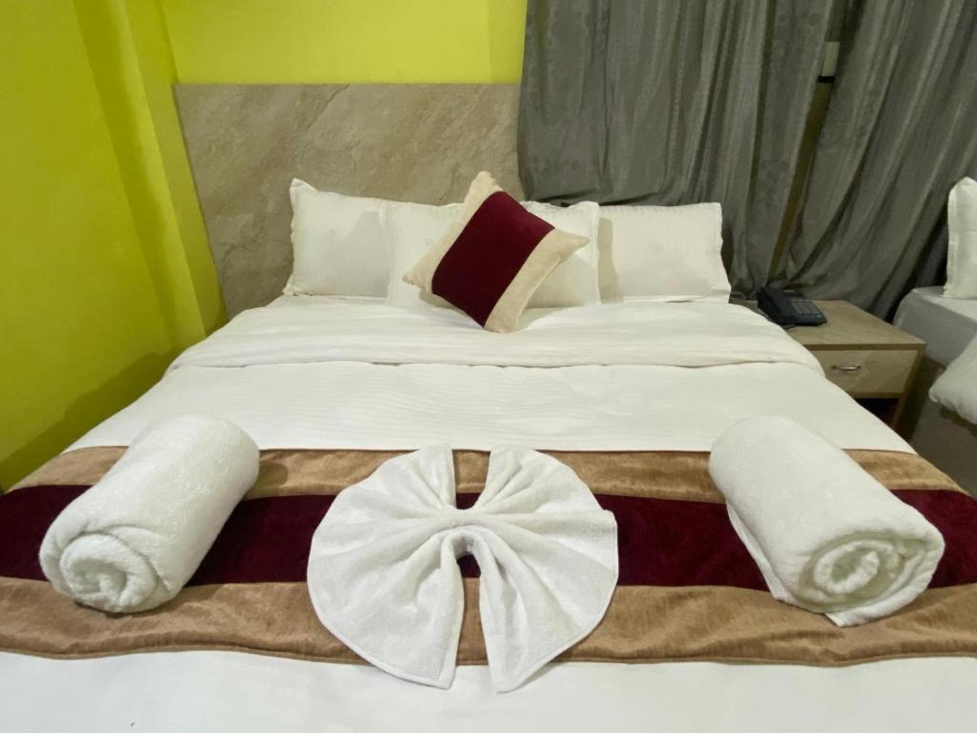 Single Deluxe Room