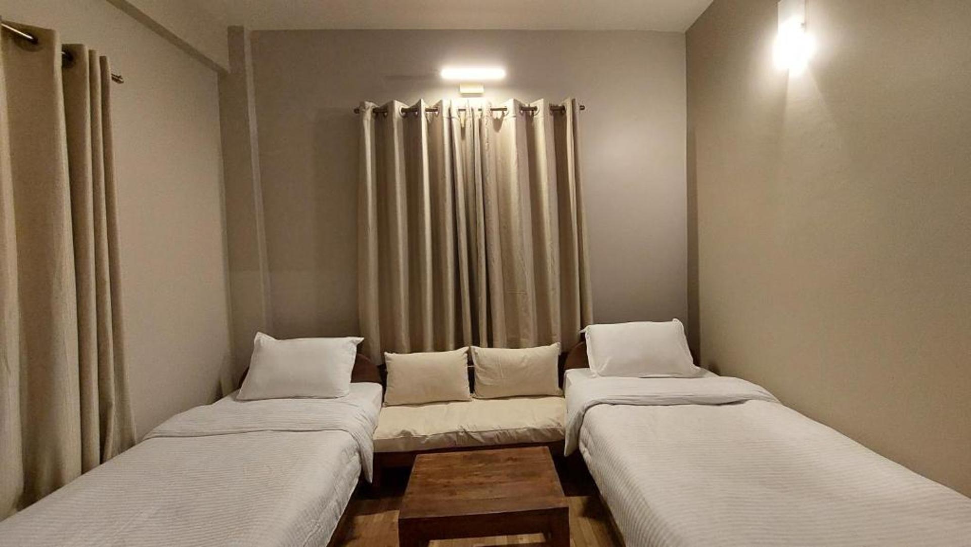 Deluxe Twin Room With Balcony