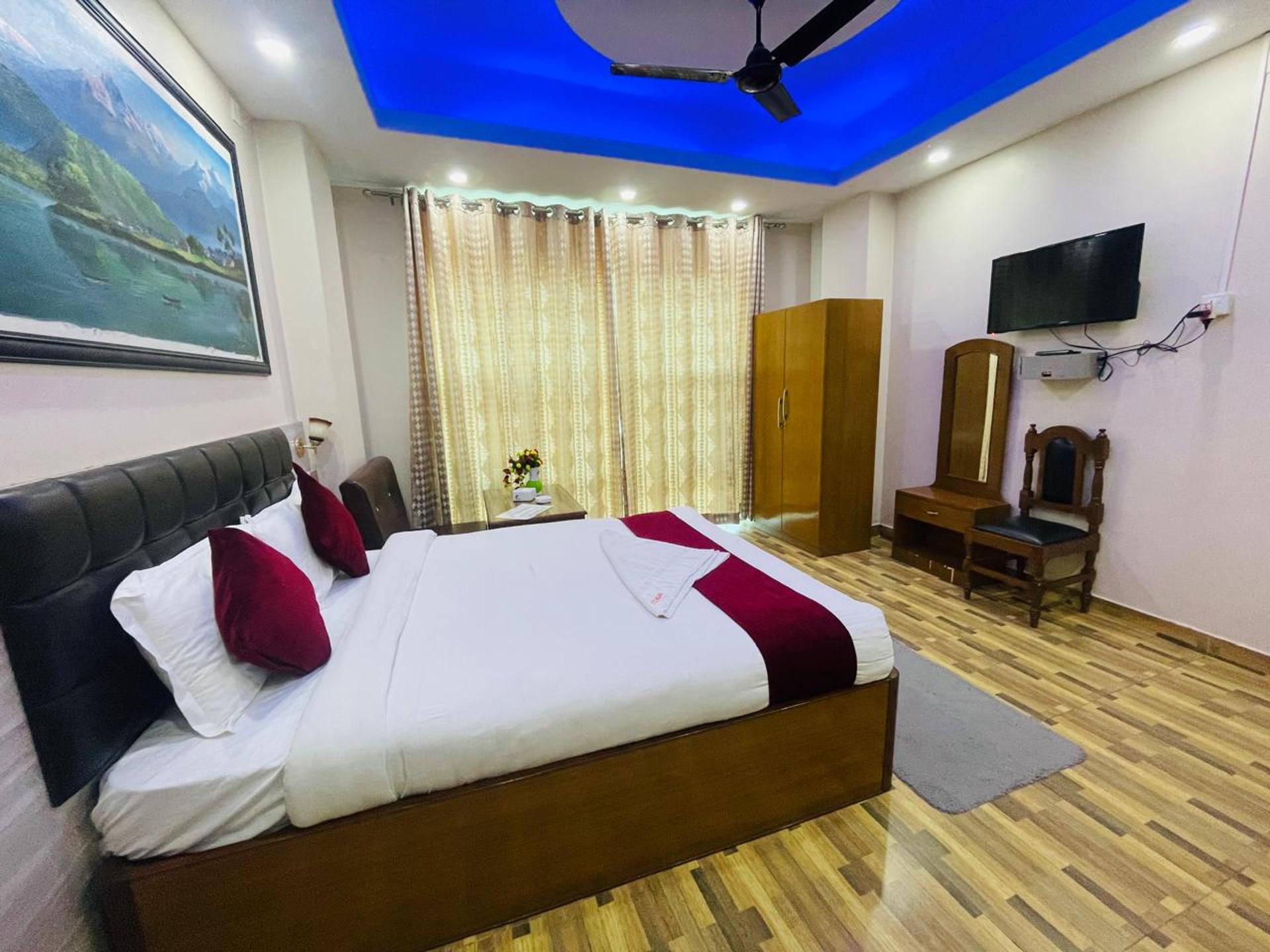 Super Deluxe Master Bed