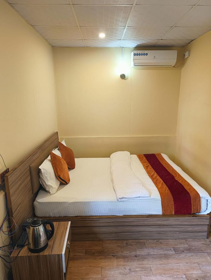 Couple Room