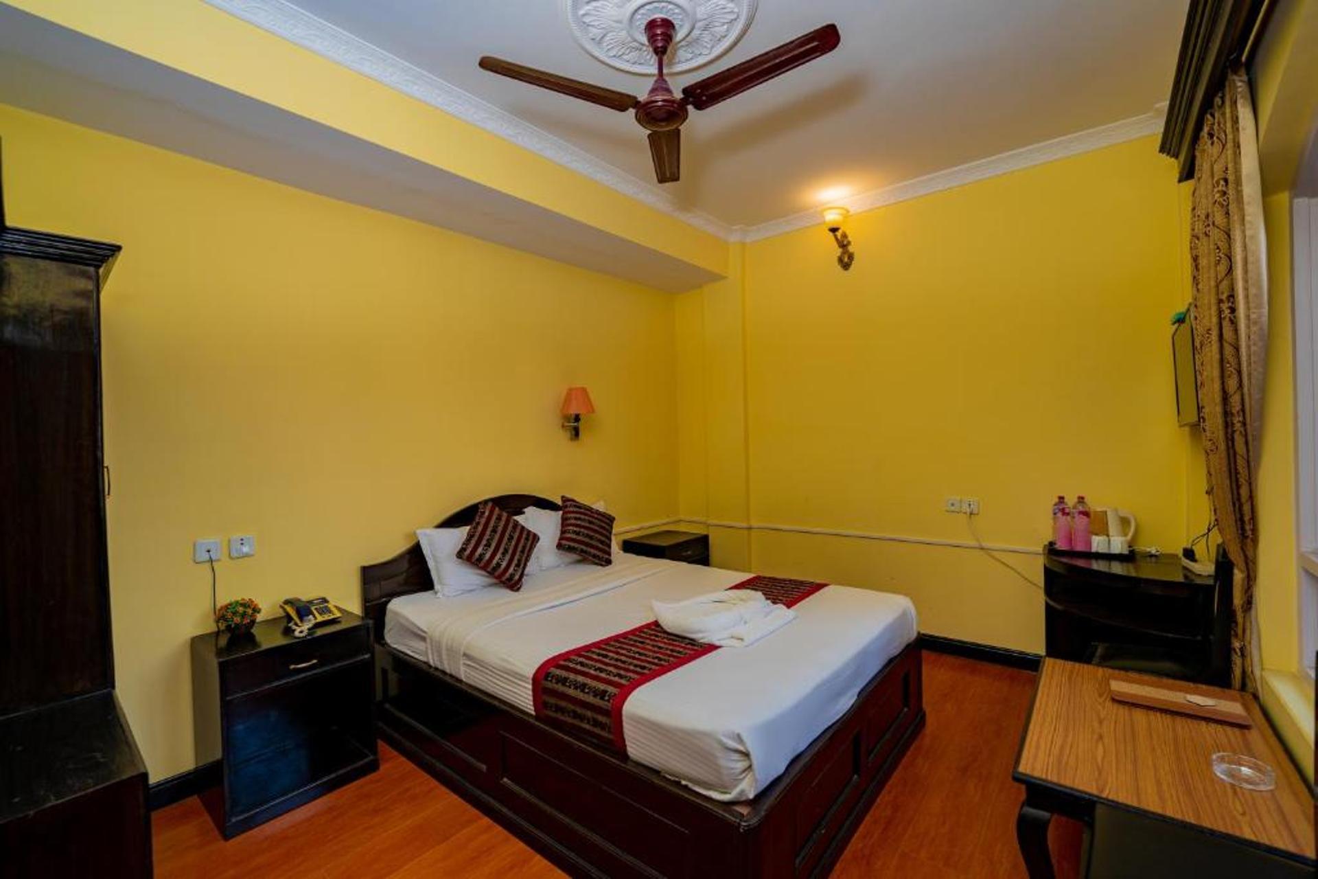 Deluxe Double Bed