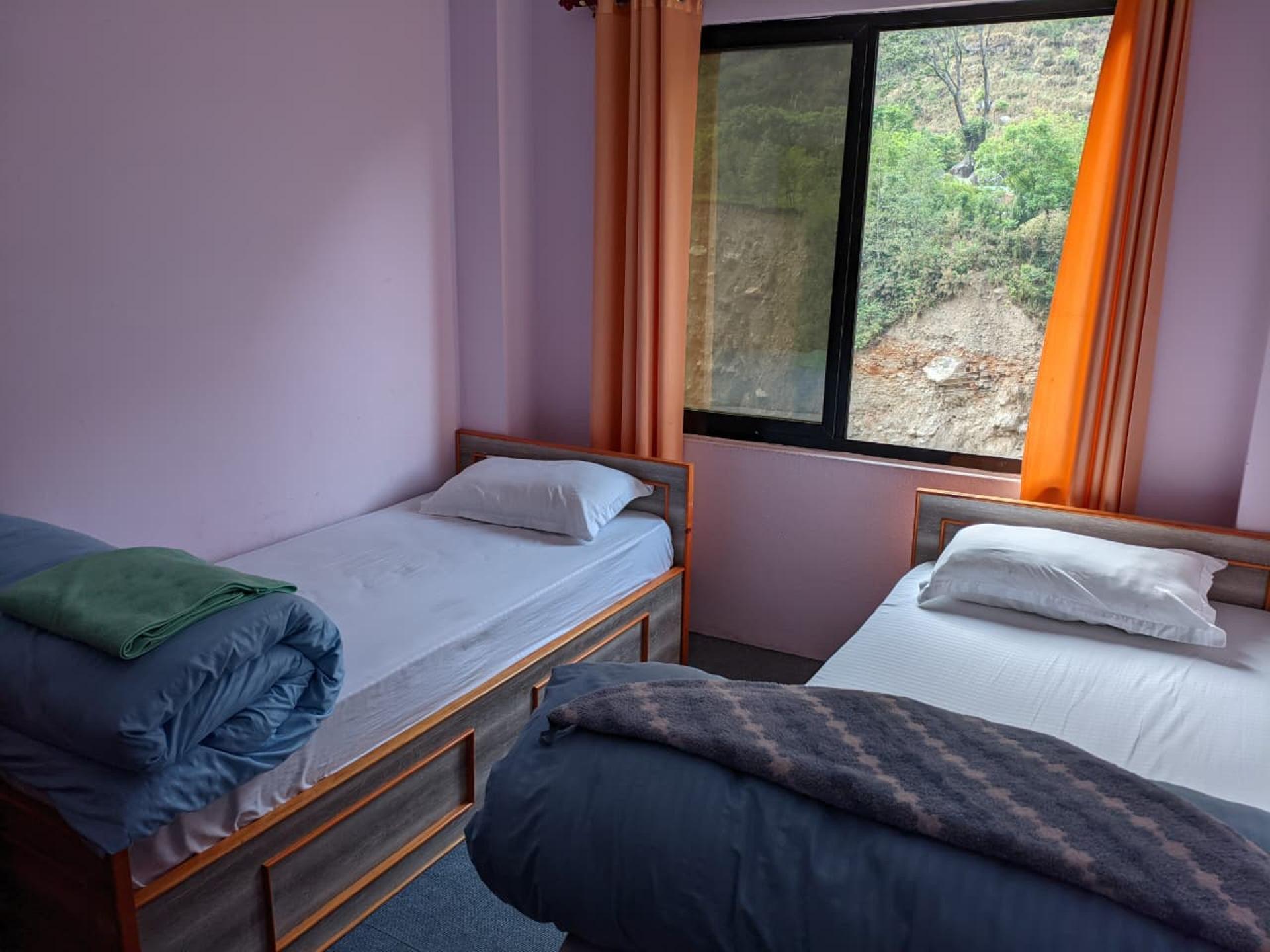 Deluxe Double Room With Private Bathroom
