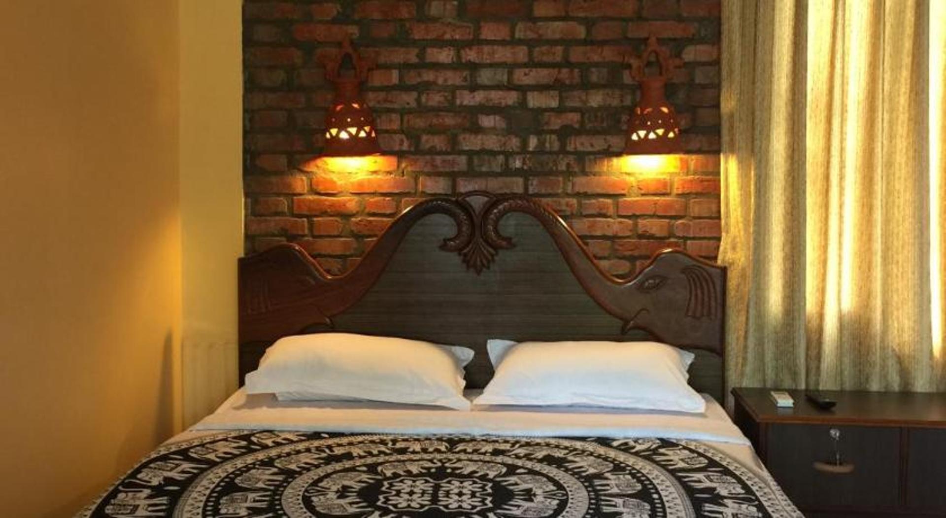 Deluxe Double or Twin Room with Balcony - single occupancy