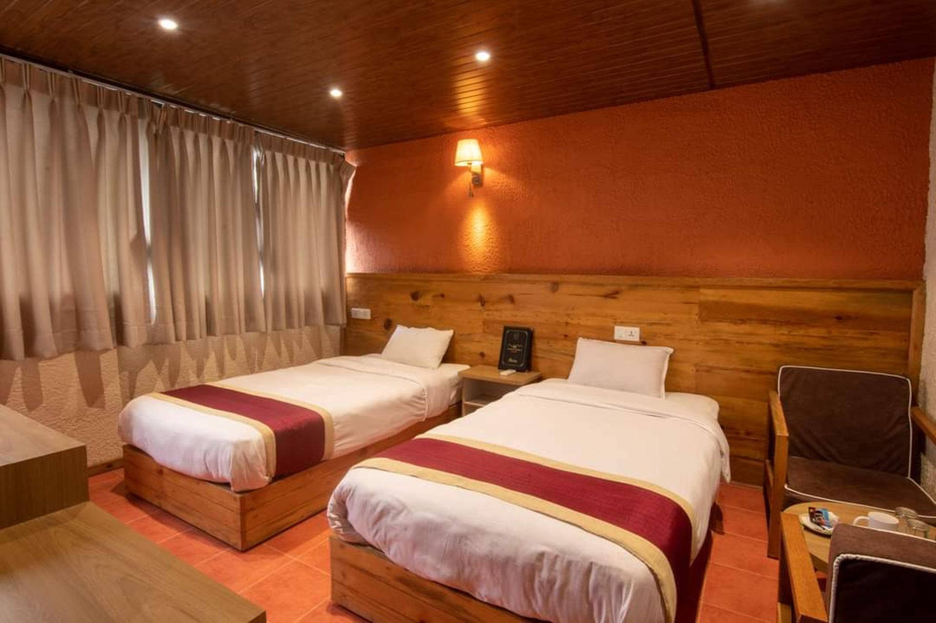Deluxe Room with out balconey ( Double or Twin )