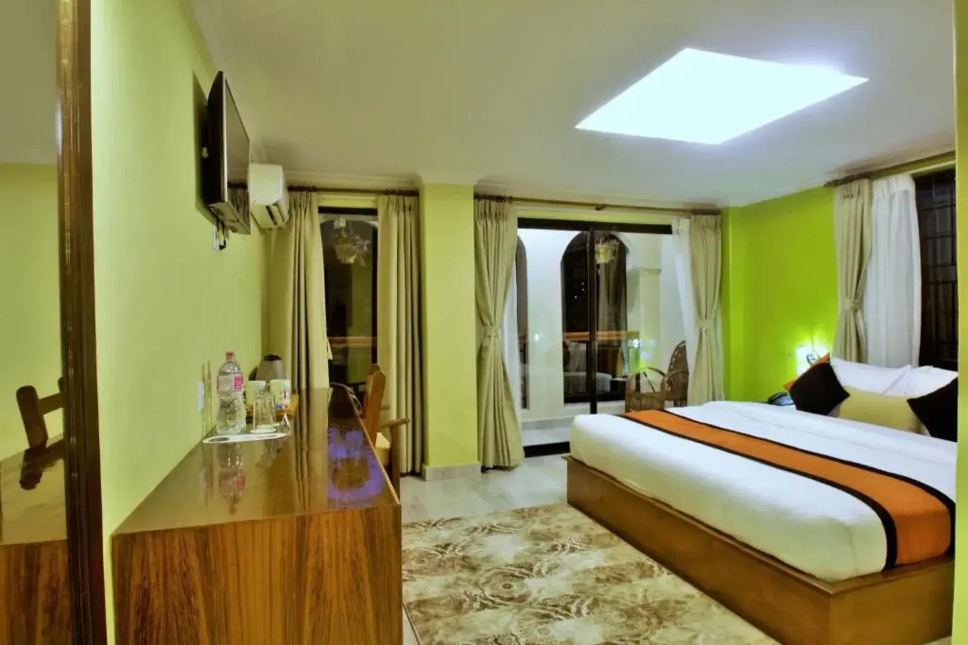 Super Deluxe Room