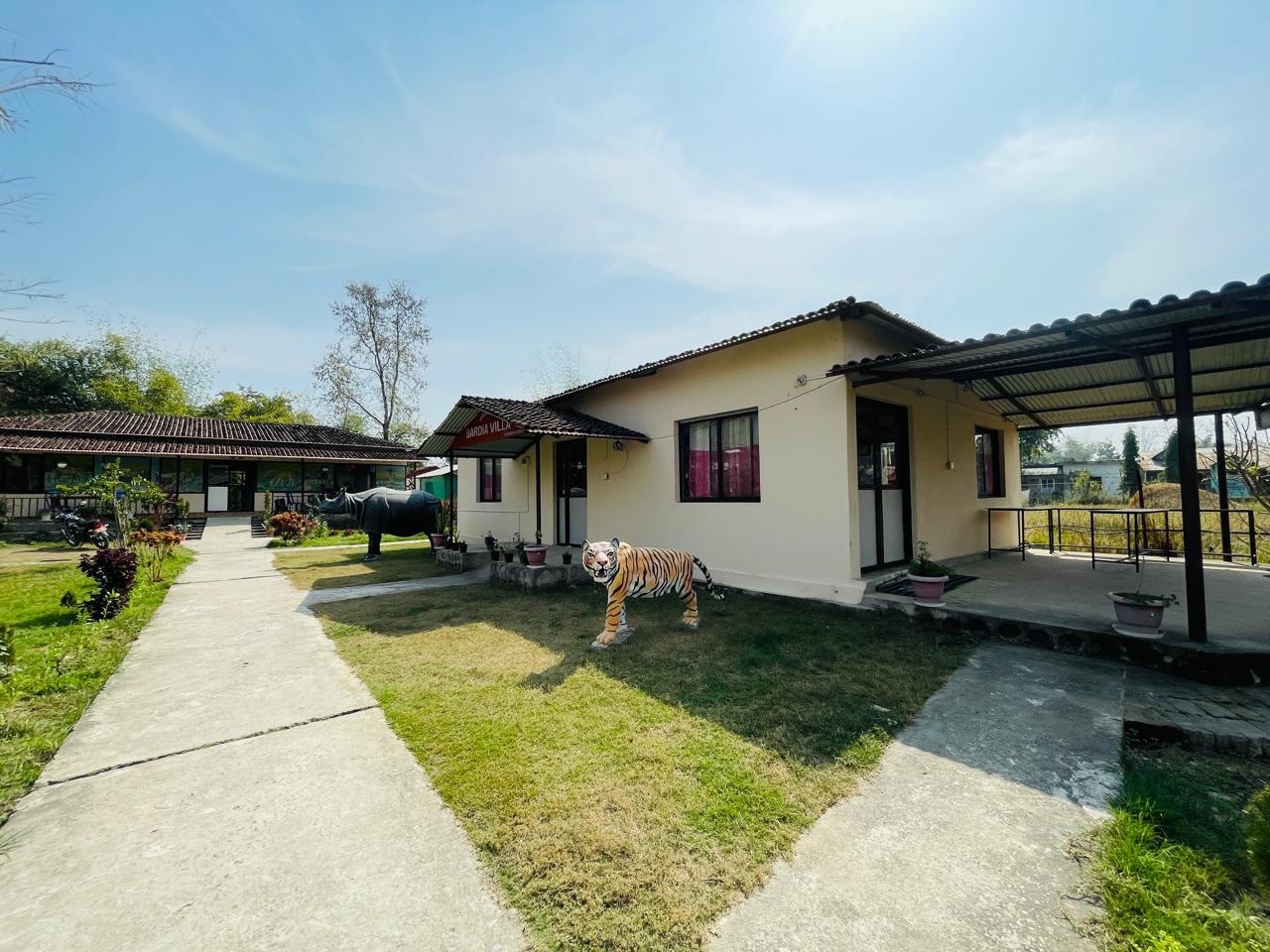 Bardia Villa Resort