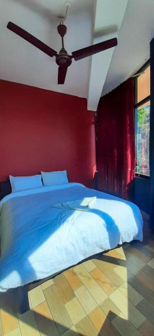 Deluxe King Suite Room