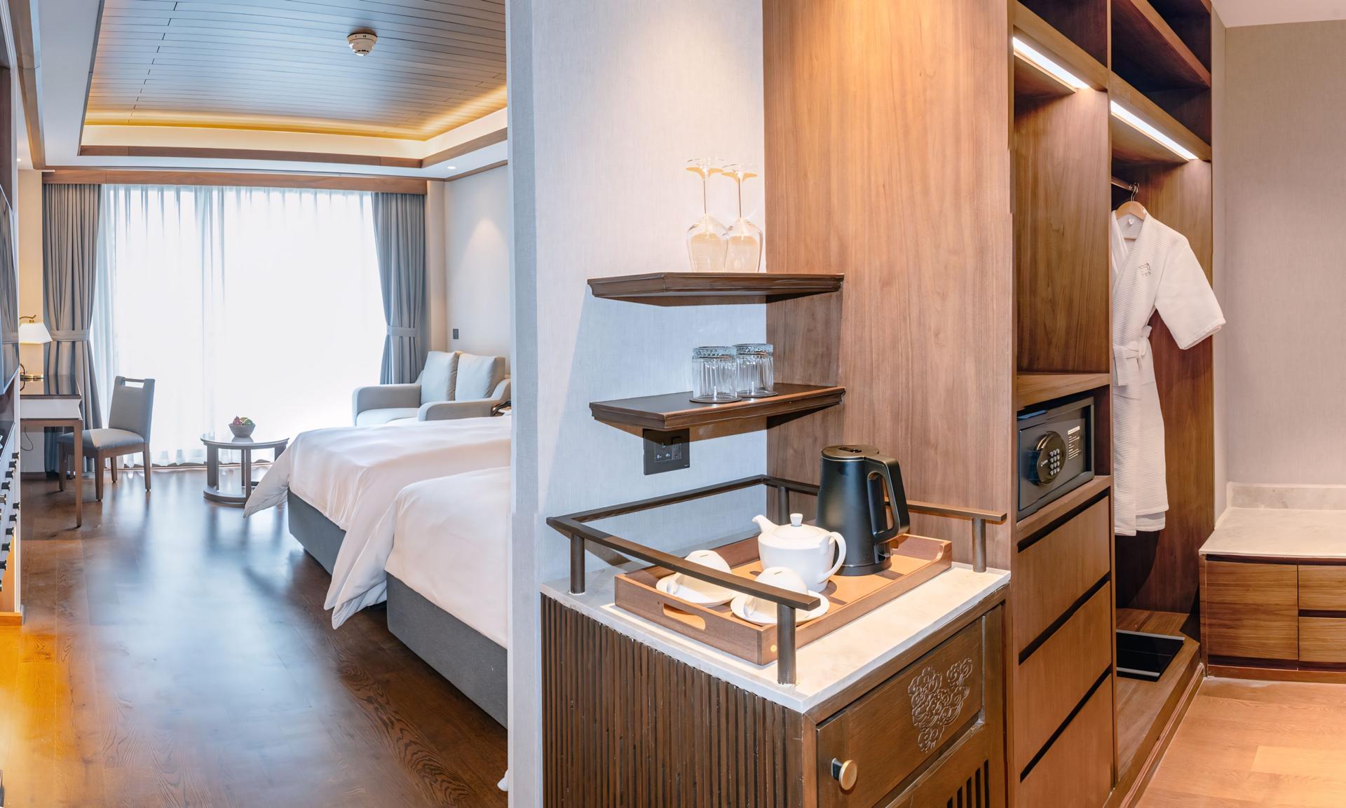 Premier Himalayan View Twin Room