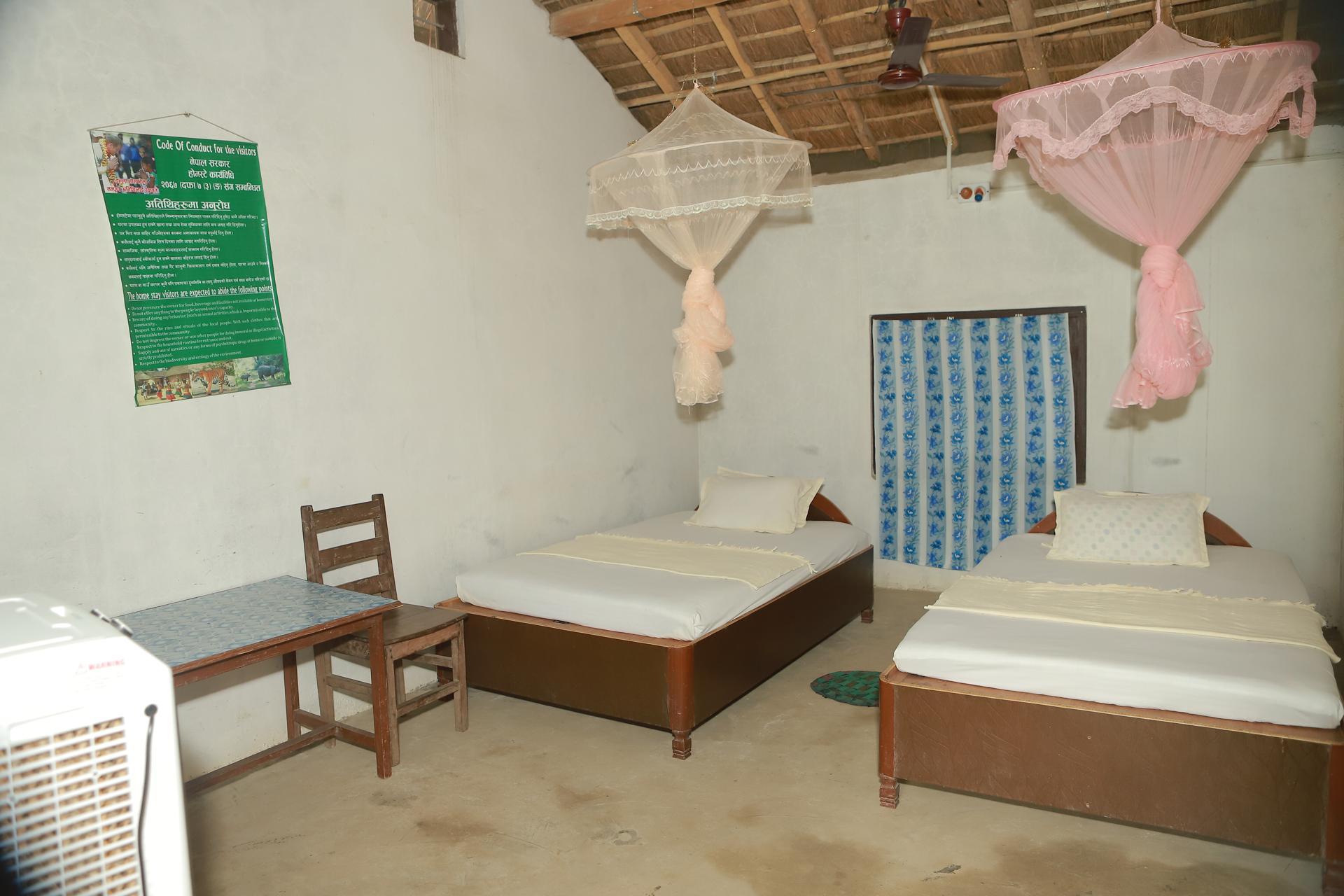 Twin Bed Room