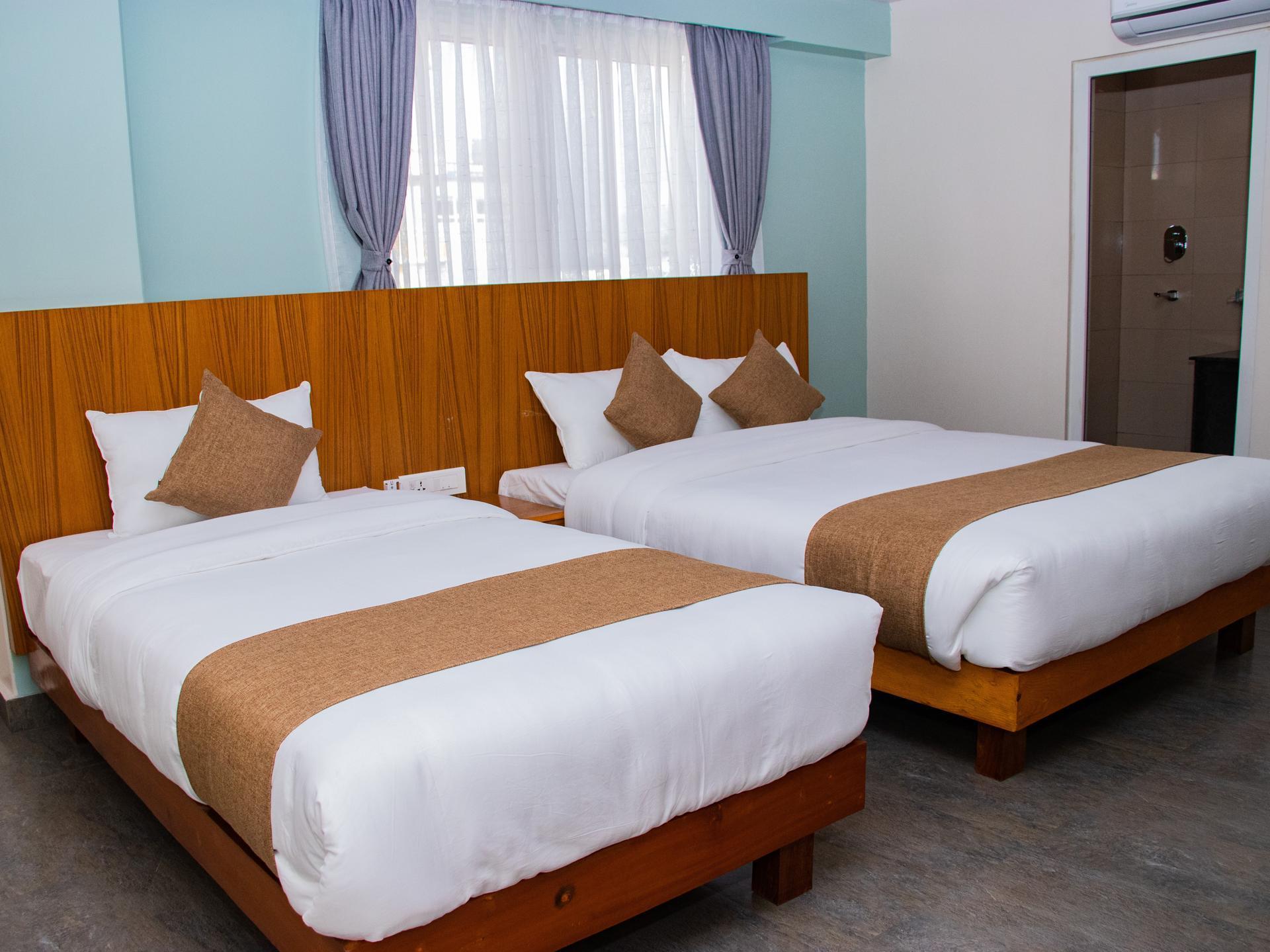 Deluxe Family Room with Balcony